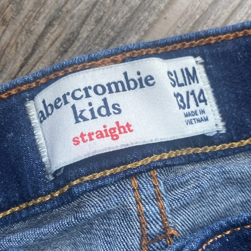 🎁Abercrombie Kids Dark Blue Straight Jeans - Picture 2 of 4